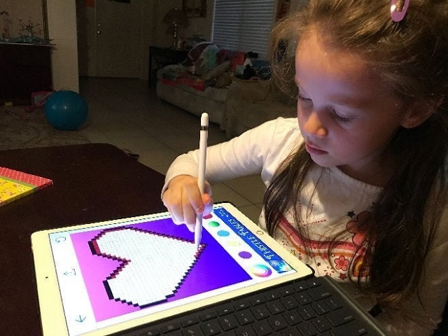iPad_pro_tablet_Multifuncional_com_caneta_para_criancas