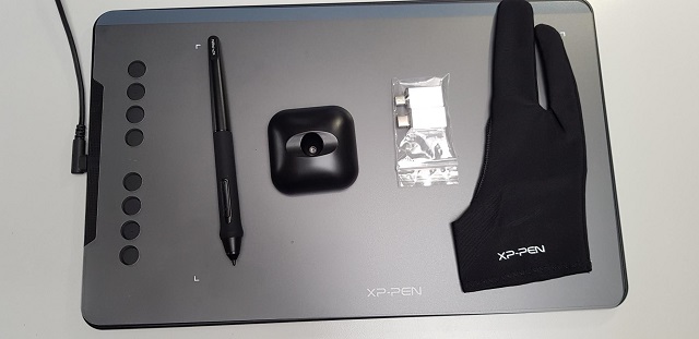 xp-pen_deco_01_v2_drawing_tablet