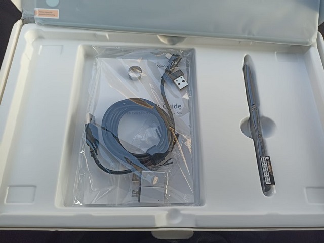 Acessorios_de_mesa_grafica_XP-Pen_Deco_LW_Bluetooth